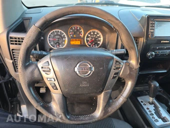 2015 Nissan TITAN SV Crew Cab Short Bed - miniatura 16