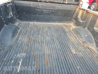 2015 Nissan TITAN SV Crew Cab Short Bed - miniatura 23