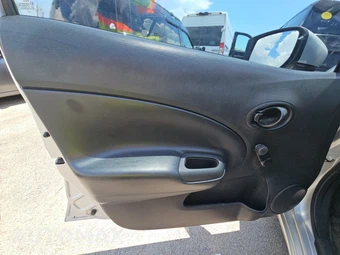 2015 Nissan Versa Note S Plus – miniatura 9