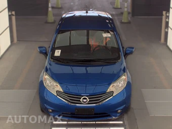 2015 Nissan Versa Note SL – miniatura 2