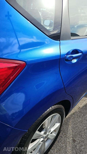 2015 Nissan Versa Note SL – miniatura 27