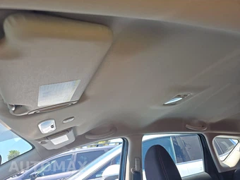 2015 Nissan Versa Note SR – miniatura 21