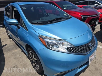 2015 Nissan Versa Note SR – miniatura 3