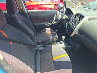2015 Nissan Versa Note SR – miniatura 8