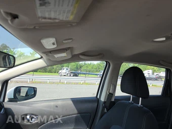 2015 Nissan Versa Note SV – miniatura 18