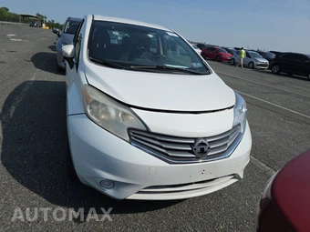 2015 Nissan Versa Note SV – miniatura 2