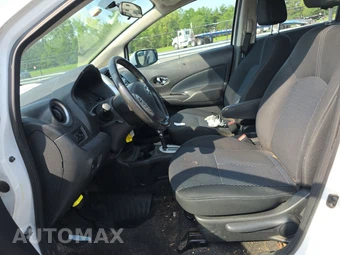 2015 Nissan Versa Note SV – miniatura 7