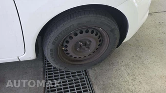 2015 Nissan Versa Note SV – miniatura 42