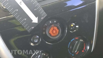 2015 Nissan Versa Note SV – miniatura 50