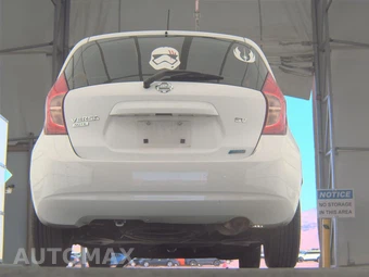 2015 Nissan Versa Note SV – miniatura 7