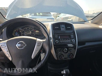2015 Nissan Versa Note SV – miniatura 11