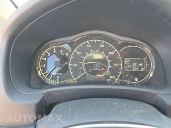 2015 Nissan Versa Note SV – miniatura 12