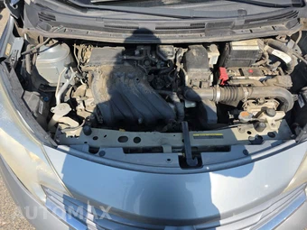 2015 Nissan Versa Note SV – miniatura 15