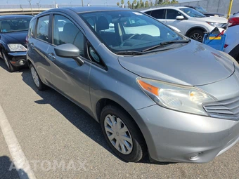 2015 Nissan Versa Note SV – miniatura 3
