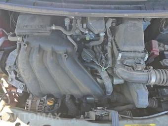 2015 Nissan Versa Note SV – miniatura 15