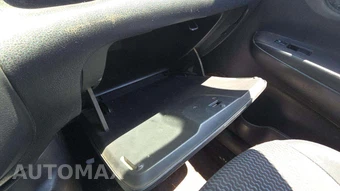 2015 Nissan Versa Note SV – miniatura 20