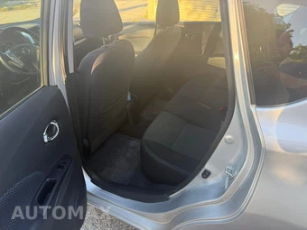 2015 Nissan Versa Note SV - miniatura 10