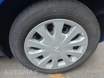 2015 Nissan Versa Note SV – miniatura 11