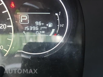 2015 Nissan Versa Note SV – miniatura 15