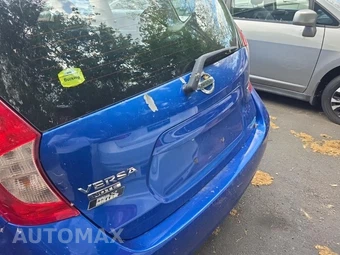 2015 Nissan Versa Note SV – miniatura 22
