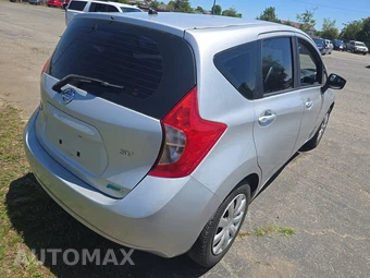 2015 Nissan Versa Note SV – miniatura 4