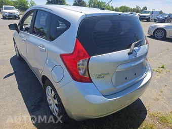 2015 Nissan Versa Note SV – miniatura 6