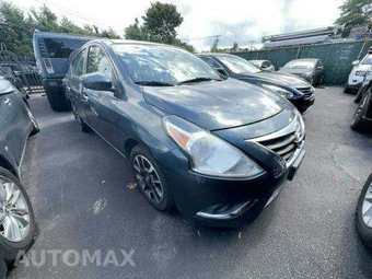 2015 Nissan Versa SL – miniatura 4