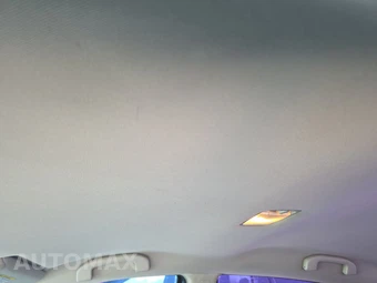 2015 Nissan Versa SV – miniatura 20