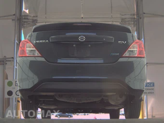 2015 Nissan Versa SV – miniatura 7