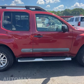 2015 Nissan Xterra S - miniatura 2
