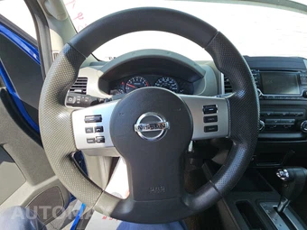 2015 Nissan Xterra S - miniatura 10