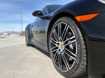 2015 Porsche 911 Carrera 4S - miniatura 9