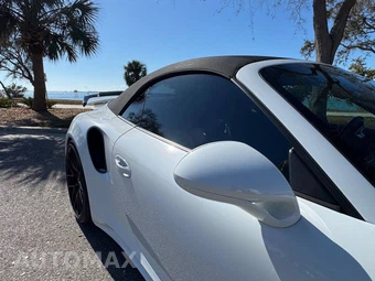 2015 Porsche 911 Turbo S Cabriolet - miniatura 32
