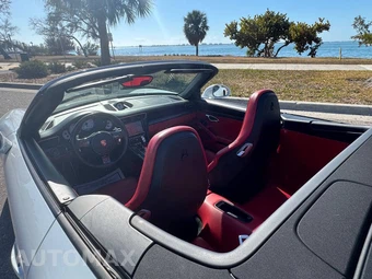 2015 Porsche 911 Turbo S Cabriolet - miniatura 43