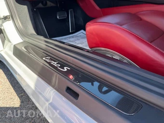 2015 Porsche 911 Turbo S Cabriolet - miniatura 73
