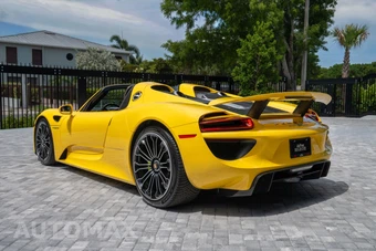 2015 Porsche 918 Spyder - miniatura 11