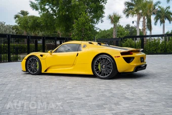 2015 Porsche 918 Spyder - miniatura 14