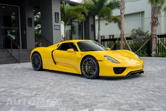 2015 Porsche 918 Spyder - miniatura 2