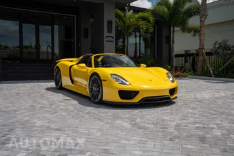 2015 Porsche 918 Spyder - miniatura 4