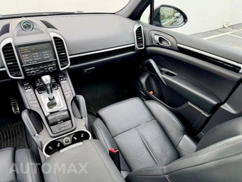 2015 Porsche Cayenne S E-Hybrid – miniatura 12
