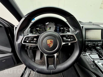 2015 Porsche Cayenne S E-Hybrid – miniatura 15