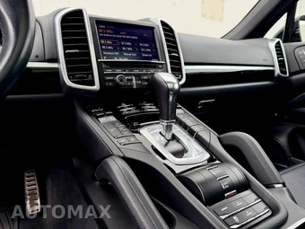 2015 Porsche Cayenne S E-Hybrid – miniatura 20