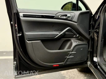 2015 Porsche Cayenne S E-Hybrid – miniatura 26