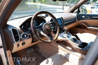 2015 Porsche Cayenne S - miniatura 16