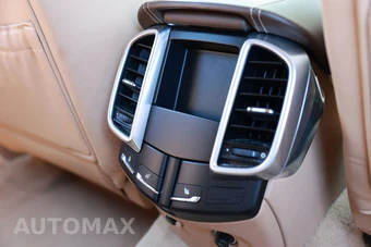 2015 Porsche Cayenne S - miniatura 20