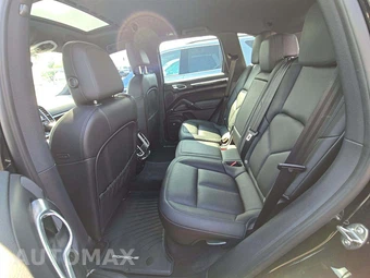2015 Porsche Cayenne S – miniatura 12
