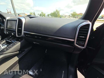 2015 Porsche Cayenne S – miniatura 18
