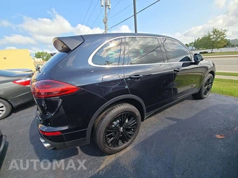 2015 Porsche Cayenne S – miniatura 4