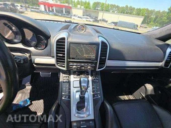 2015 Porsche Cayenne Turbo – miniatura 11