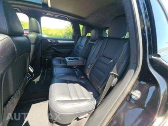 2015 Porsche Cayenne Turbo – miniatura 14